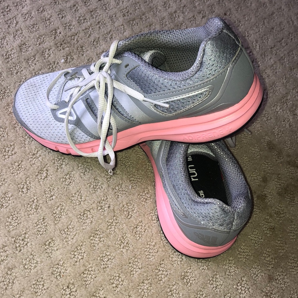 Adidas Tennis shoes